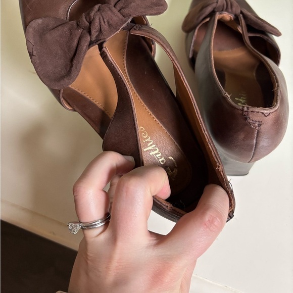 Earthies Brown Leather Bow wedges size 7 - Picture 5 of 8